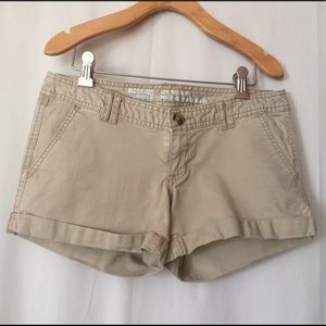 Mossimo Supply Co. Shorts - Mossimo Supply Co. Low Rise Midi Cuffed Shorts Mossimo Supply Co. Shorts - Mossimo Supply Co. Low Rise Midi Cuffed Shorts
